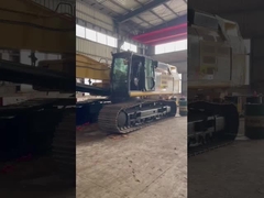 super lunghi scavatori a pila che guidano il braccio del boom